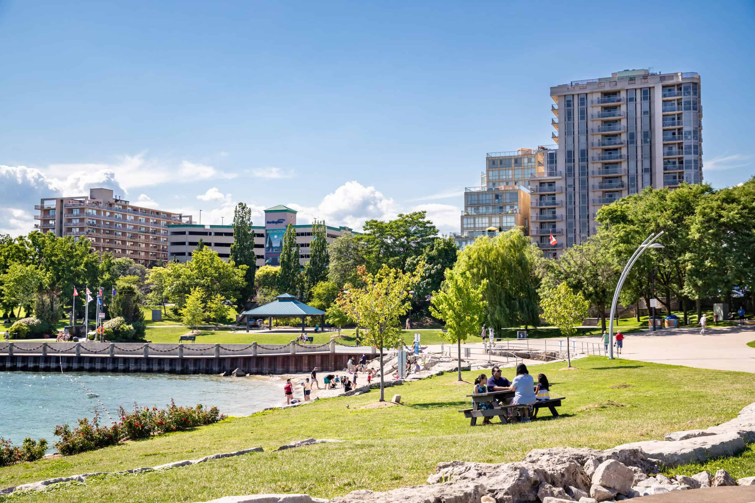 Unpack & Unwind: Burlington’s Best Picnic Spots to Explore This Summer 